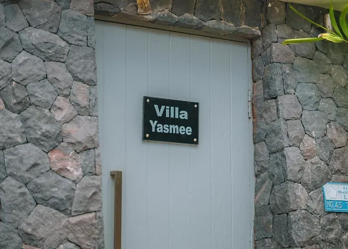 Villa Yasmee : Cozy And Modern 2 Bedroom W/ Pool In ! Seminyak (Bali)