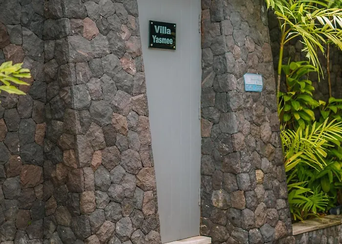Yasmee : Cozy And Modern 2 Bedroom W/ Pool In ! Villa